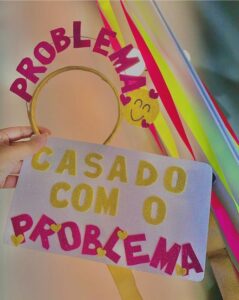 Kit Carnaval - Tiara Problema + Plaquinha Casado com o Problema